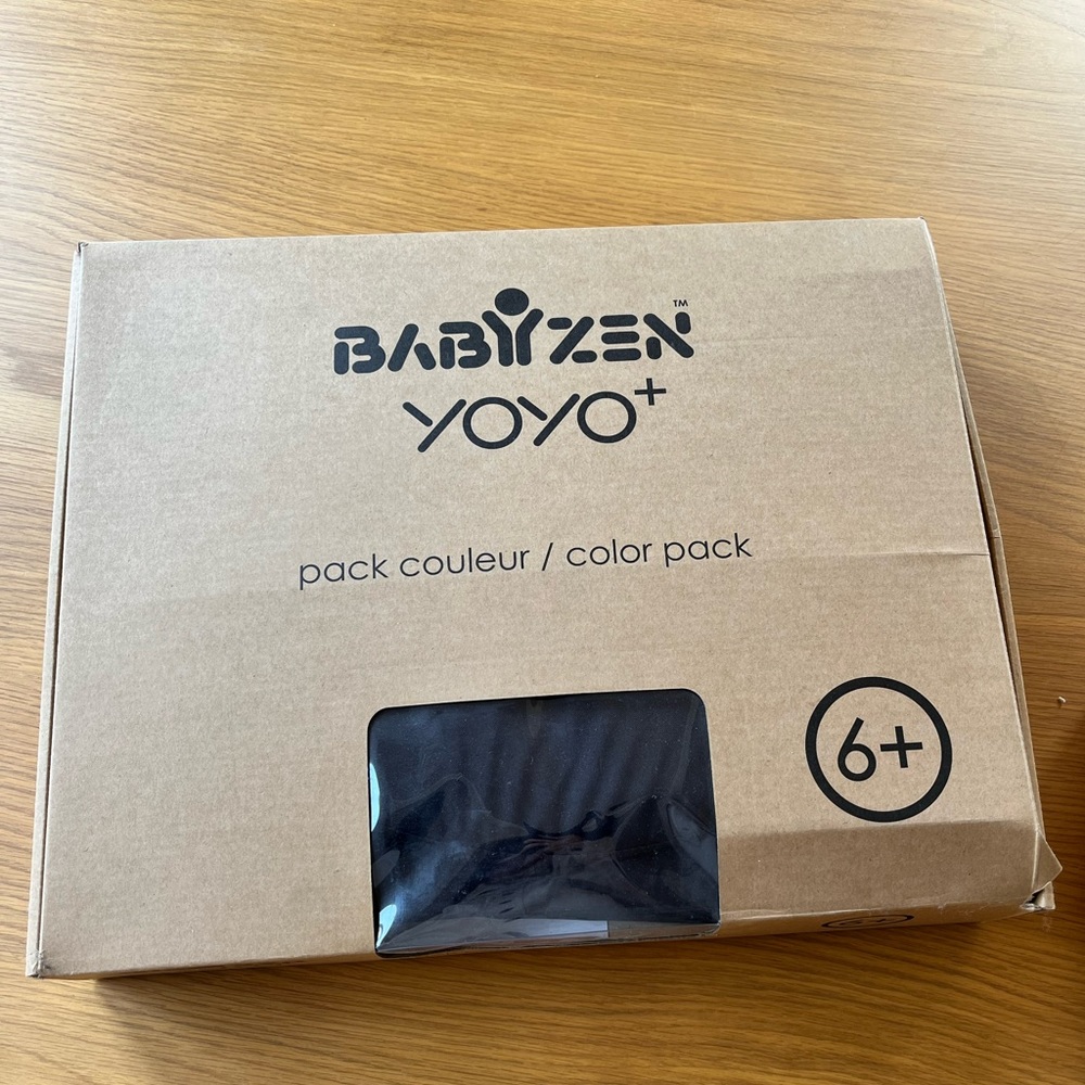 Babyzen YoYo Black Color Pack. Box opened, never used.